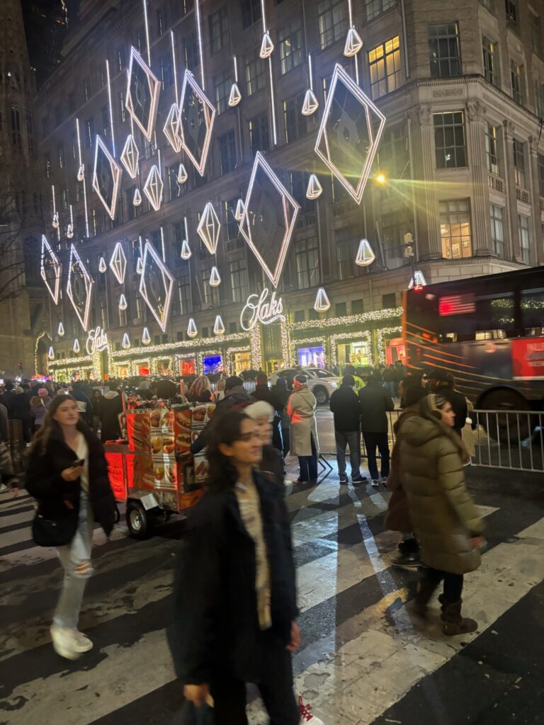 Paul Arata NYC Sax Fift Avenue Christmax